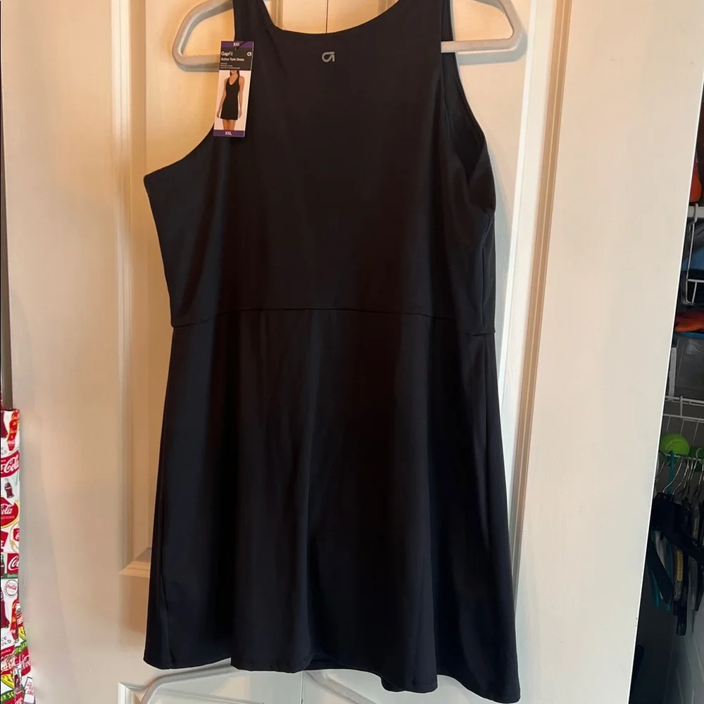 GAPfit Black V-Neck tank active dress - Picture 5 of 8